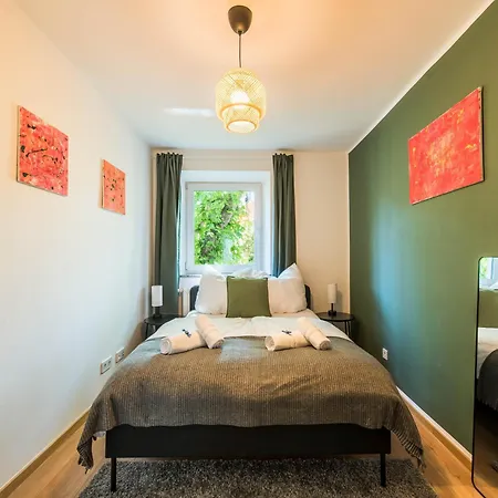 Stilvolle Mit Balkon- Wenige Gehminuten Von Der Altstadt Apartmán Augsburg