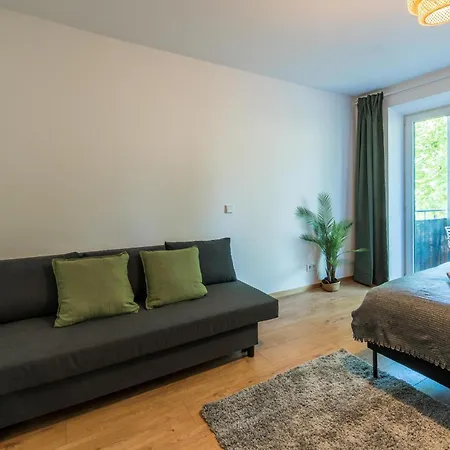 Apartmán Stilvolle Mit Balkon- Wenige Gehminuten Von Der Altstadt