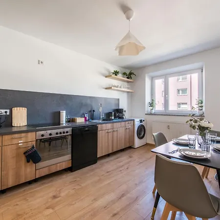Apartmán Stilvolle Mit Balkon- Wenige Gehminuten Von Der Altstadt Augsburg