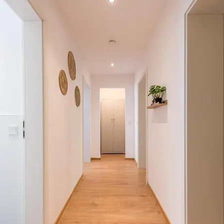 Stilvolle Mit Balkon- Wenige Gehminuten Von Der Altstadt Apartmán *