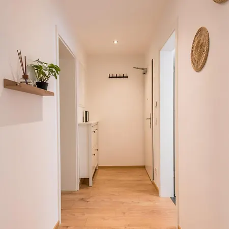 Stilvolle Mit Balkon- Wenige Gehminuten Von Der Altstadt Apartmán