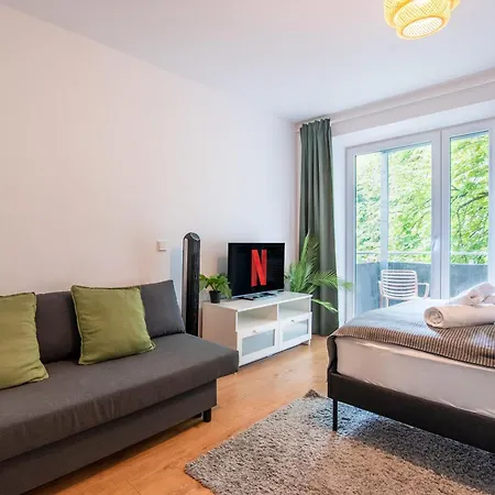 Stilvolle Mit Balkon- Wenige Gehminuten Von Der Altstadt * Augsburg
